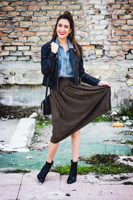 KHAKI MIDI SKIRT