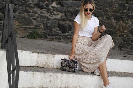 PLEATED GOLD SKIRT