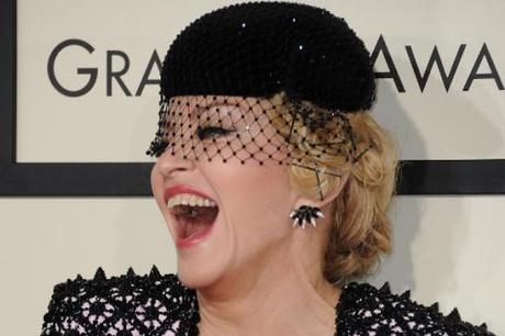 Madonna ofrece una chupadita de pene a cambio de un voto para Hillary