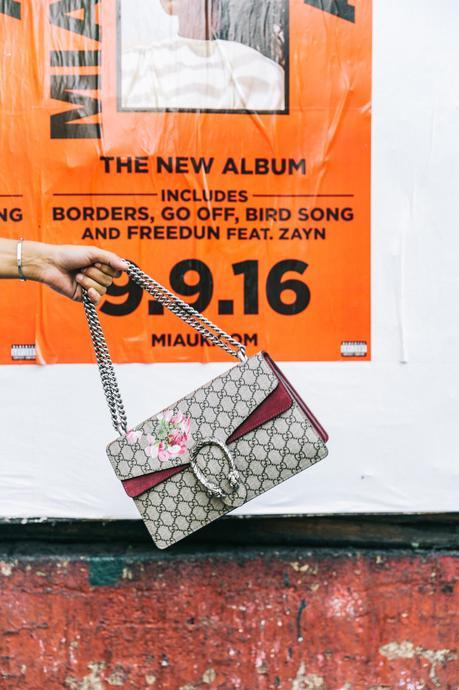 Metallic nyfw-new_york_fashion_week_ss17-street_style-outfit-collage_vintage-metallic_leather_skirt-gucci_bag-soludos_espadriles-16