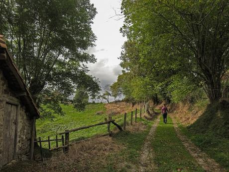 SENDA DEL CHORRÓN Y CERRU'L TOMBU