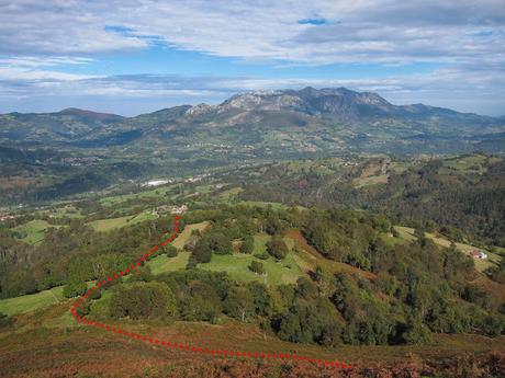 SENDA DEL CHORRÓN Y CERRU'L TOMBU