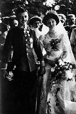 Almanaque de Gotha-diplomacia-casas reales-España-Francia- Alemania-alta nobleza-reyes-príncipes-princesas-Federico III