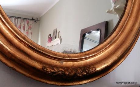 La huella en el espejo...