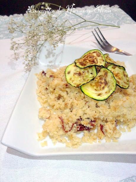 Falso risotto de coliflor con jamón y calabacín