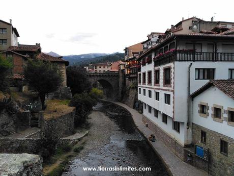 Potes, villa de los puentes y de las torres