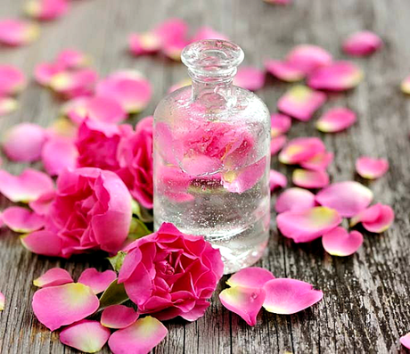 ♥ Los Usos del Agua de Rosas