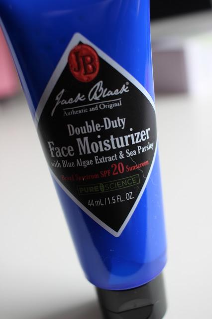 Double-Duty Face Moisturizer de Jack Black.