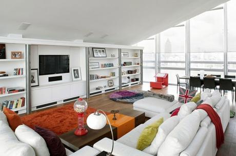 Penthouse Minimalista de Vidrio y Acero