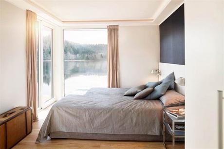 Casa Flotante Minimalista