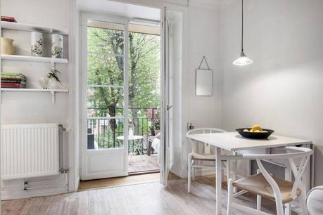 mini pisos estilo escandinavo decoración pisos pequeños decoración estudio cocina nórdica cocina abierta pequeña blog decoración nórdica 