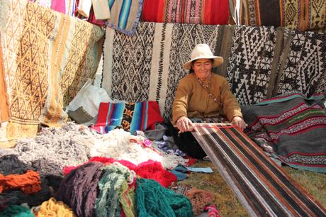 recuperando-el-tejido-tradicional-chumbivilcano-cusco-chumbivilcas-qorilazo-hudbay-peru-2