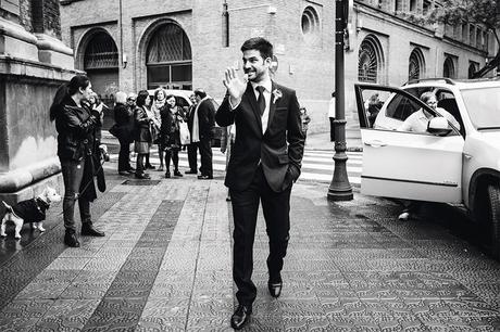 Fotografo-boda-españa-novio-entrada-iglesia