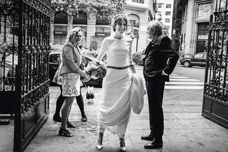 Fotografo-boda-españa-emtrada-novia-perro