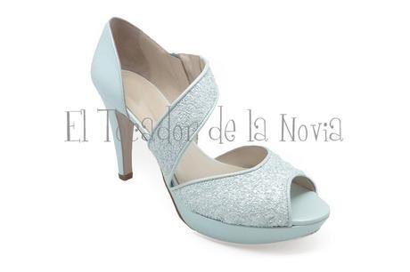 Zapatos con color para novias atrevidas