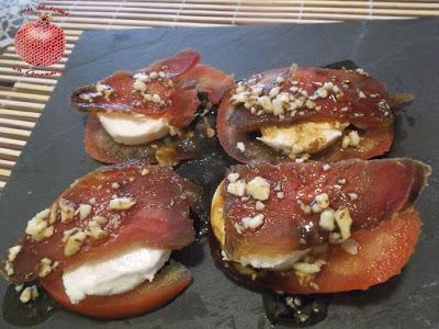 Tapa de mojama y queso agridulce Tapa de mojama y queso agridulce