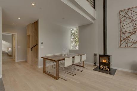 Casa Minimalista en las Montanas Nevadas