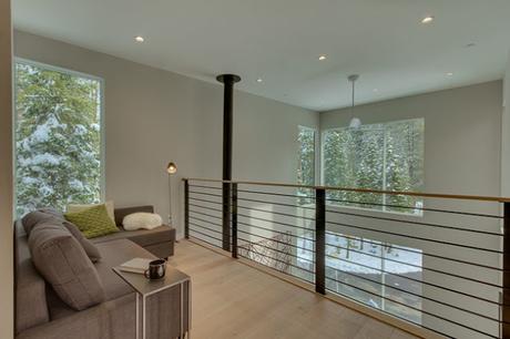 Casa Minimalista en las Montanas Nevadas