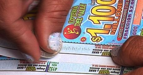 quiso-demostrar-que-jugar-a-la-loteria-era-una-perdida-de-dinero-y-se-gano-un-millon-de-dolares