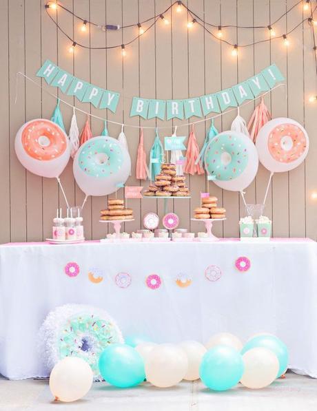 Fiesta del donut en tonos pastel!! Me chiflan los donuts y los tonos pastel so I Love it!: 