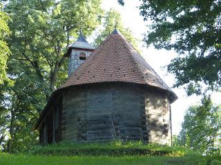 Día 9: Parque Natural de Plitvice - Karlovac - Iglesias de madera - Cigoc