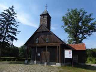 Día 9: Parque Natural de Plitvice - Karlovac - Iglesias de madera - Cigoc
