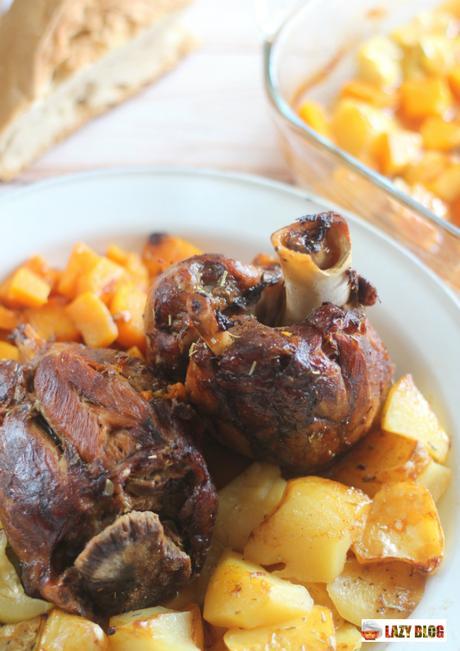 Codillo al horno con hortalizas de otoño. Receta fácil para invitar a amigos