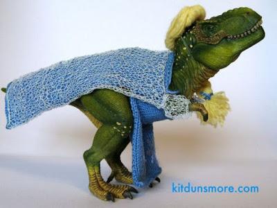 Este Halloween, disfrázate de Elsa de Frozen (si eres un tiranosaurio...)