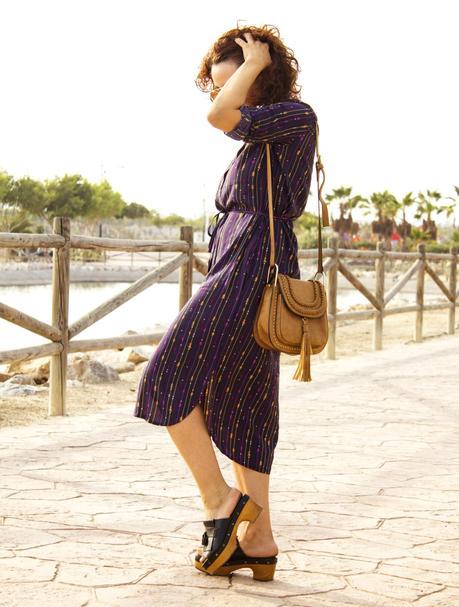  vestido_laredoute_chaqueta_burdeos_cuero_zara_stradivarius_bolso_chloe_gafas_de_sol_rosas_melange_boutique_fashion_blog_de_moda_5