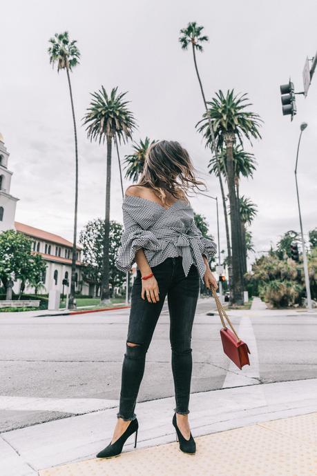 90210 beverly_hills-off_the_shoulders_shirt-plaid-skinny_jeans-ripped_jeans-sincerely_jules_shop-gucci_bag-chicwish-outfit-street_style-los_angeles-collage_vintage-43