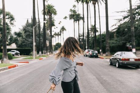 90210 beverly_hills-off_the_shoulders_shirt-plaid-skinny_jeans-ripped_jeans-sincerely_jules_shop-gucci_bag-chicwish-outfit-street_style-los_angeles-collage_vintage-22