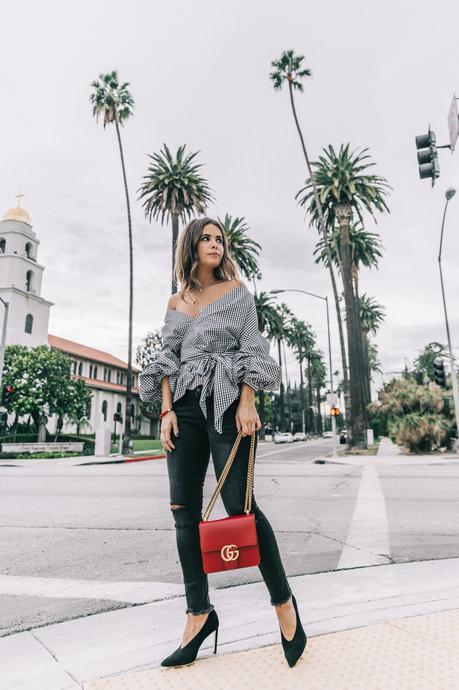 90210 beverly_hills-off_the_shoulders_shirt-plaid-skinny_jeans-ripped_jeans-sincerely_jules_shop-gucci_bag-chicwish-outfit-street_style-los_angeles-collage_vintage-40