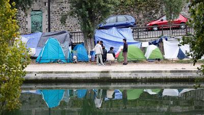 Los migrantes desalojados de Calais en París