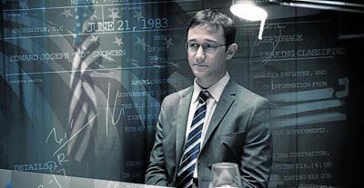 Snowden, La historia de una traición necesaria Snowden Poster