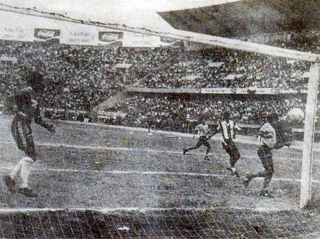 02 de Noviembre en Alianza Lima [doblete de pablo Miguez]