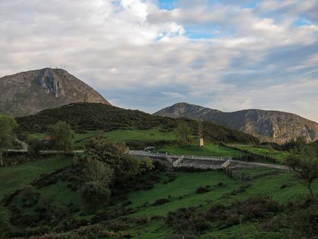 LLOSA VIANGO DESDE LA TORNERÍA (TRAVESÍA)