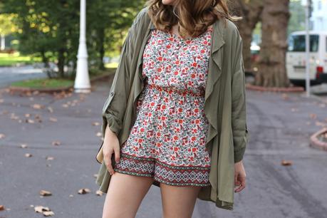 Outfit de otoño con flores