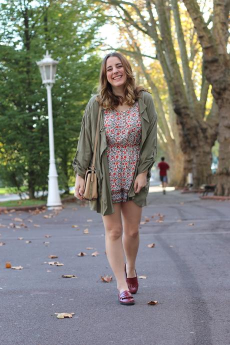 Outfit de otoño con flores