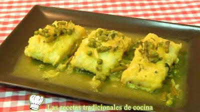 Receta fácil de merluza en salsa con esparragos