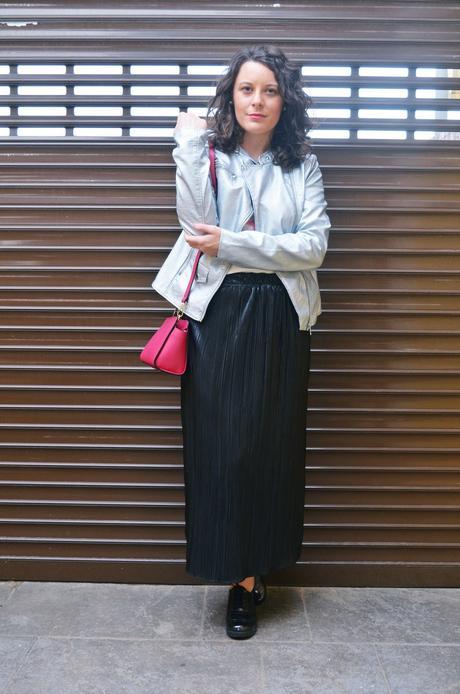 look_bikermetalizada_stradivarius_streetstyle_blogdemoda_mivestidoazul-5