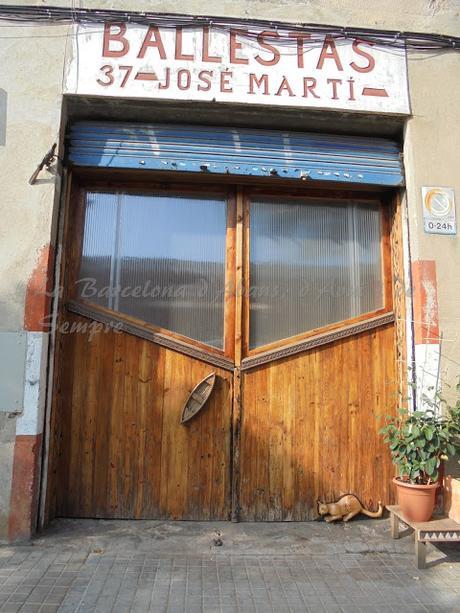 LARA GOMEZ Y DIEGO CÁCERES, ARTISTAS, A LA BARCELONA D' ABANS, D' AVUI I DE SEMPRE...3-11-2016...!!!