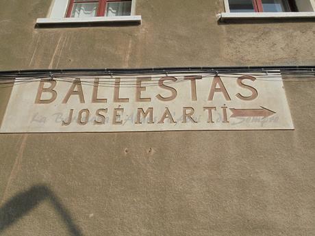 LARA GOMEZ Y DIEGO CÁCERES, ARTISTAS, A LA BARCELONA D' ABANS, D' AVUI I DE SEMPRE...3-11-2016...!!!