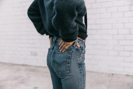 venice_beach-knotted_jumper-levis_jeans-chloe_bag-mango_shoes-horn_necklaces-outfit-street_style-los_angeles-collage_vintage-187