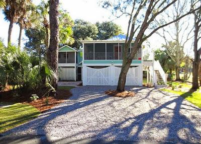 Cabaña de Madera en Tibee Island