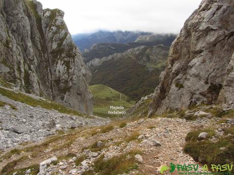 Bajando la Canal de Pedabejo