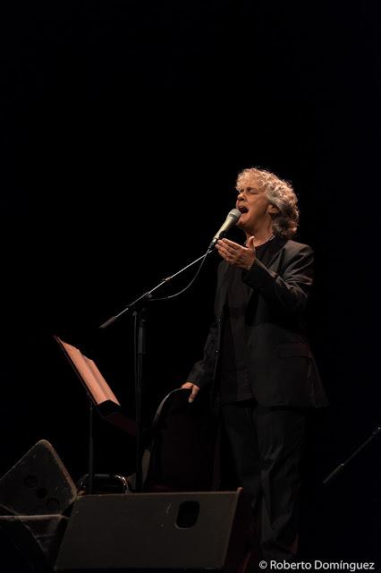 © R.Domínguez - Mayte Martin