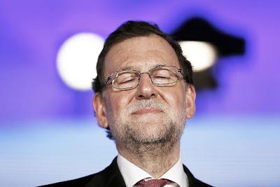 Y volvió Rajoy… con su nueva tropa. ‘The New York Times’ le pide a Felipe VI “que renuncie” y “se busque un buen trabajo.