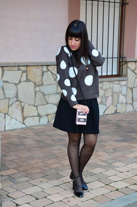 Kawaii milk bag and polka dots sweater Kawaii milk bag and polka dots sweater