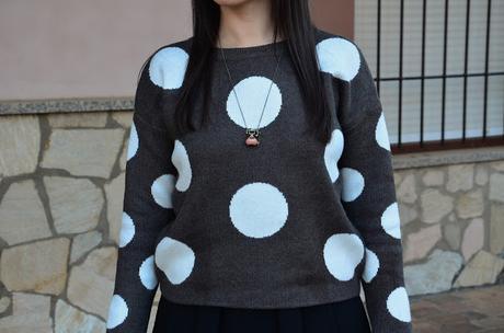 Kawaii milk bag and polka dots sweater Kawaii milk bag and polka dots sweater