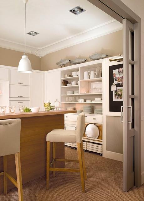 cocina-con-molduras-clasicas